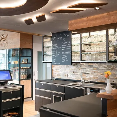 Zur Post E.k. Отель