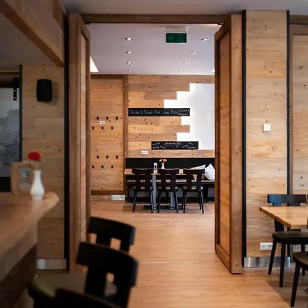 Отель Zur Post E.k. 3*